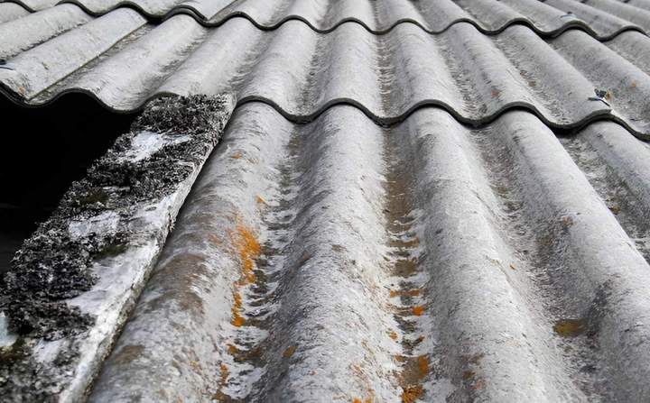 Retrait d'amiante sur toiture à Reims
