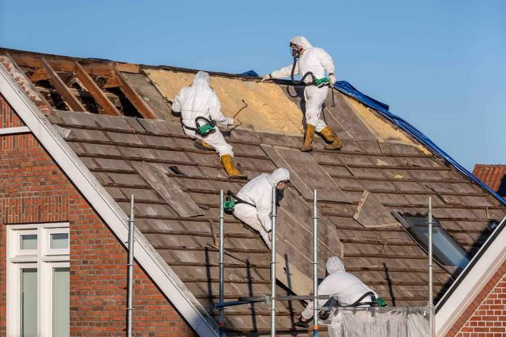 Retrait d'amiante sur toiture à Reims